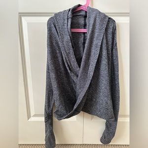 Ivivva Four Count Shrug Hooded Wrap Size 12